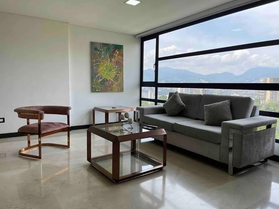 502 El Poblado: Beautiful & Ample Space For Families Medellín Apartamento