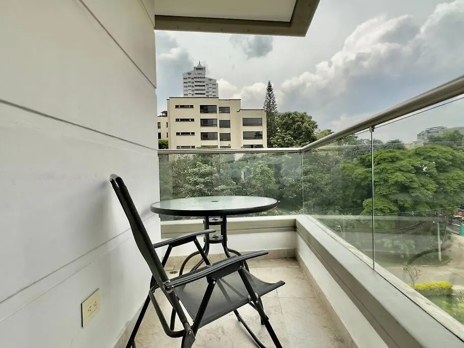 Apartamento 502 El Poblado: Beautiful & Ample Space For Families Medellín Colombia