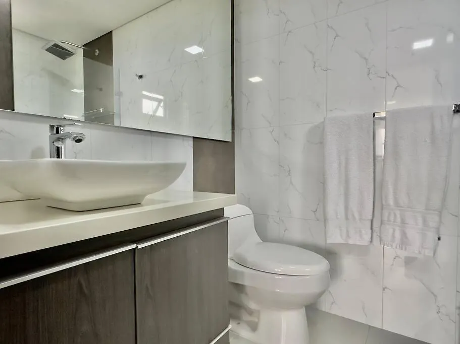 502 El Poblado: Beautiful & Ample Space For Families Medellín