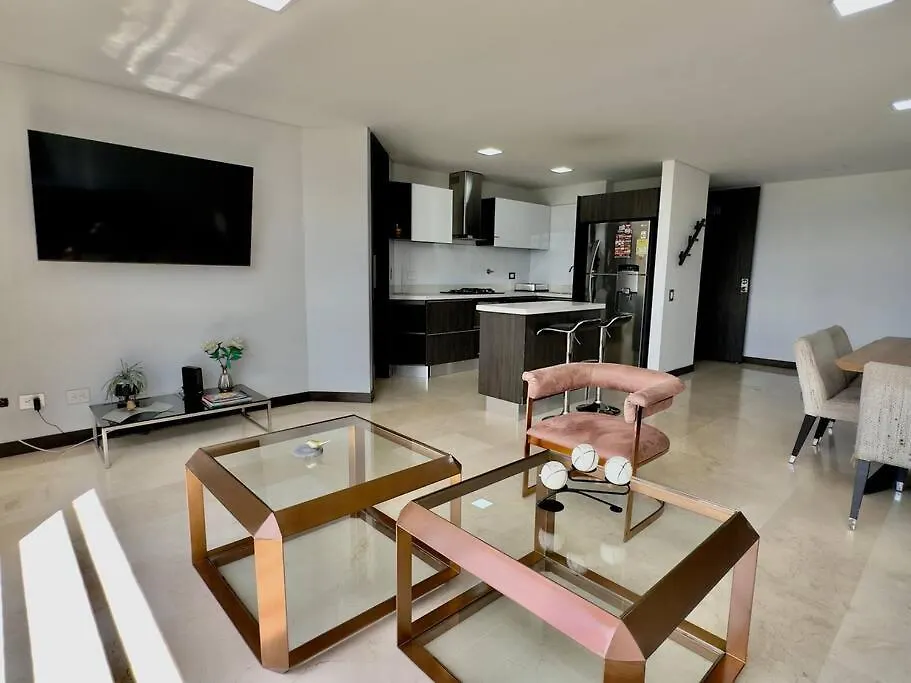 502 El Poblado: Beautiful & Ample Space For Families Medellín 0*,  Colombia