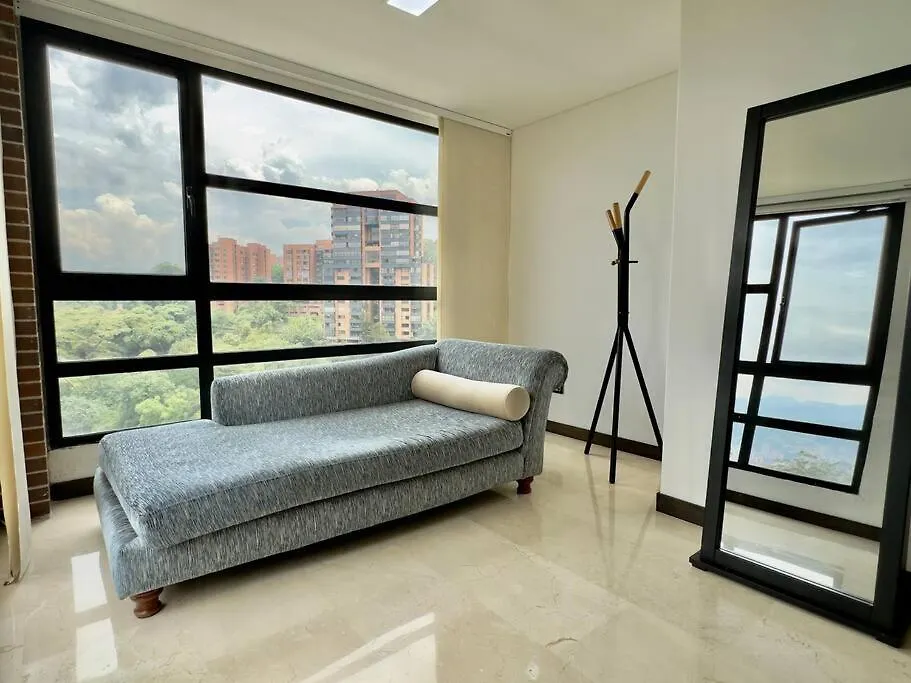 502 El Poblado: Beautiful & Ample Space For Families Medellín Apartamento